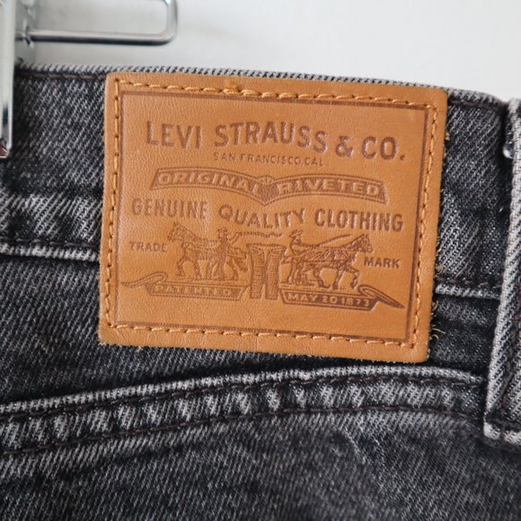 Levi's Women's Gray Jeans (Wedgie) - Picture 6 of 10